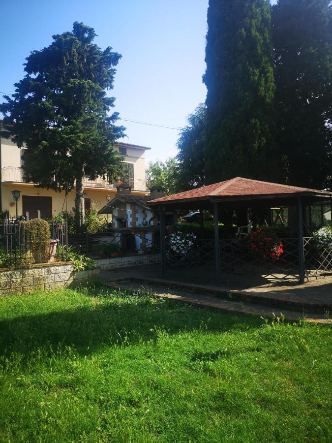 Casa Raffaello Hotel กัสตีลีโยเน ดิ ออร์ชา ภายนอก รูปภาพ